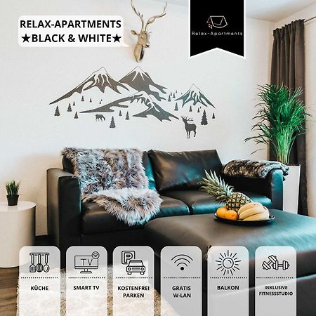 Relax Apartment Black & White Friedrichshafen Bagian luar foto