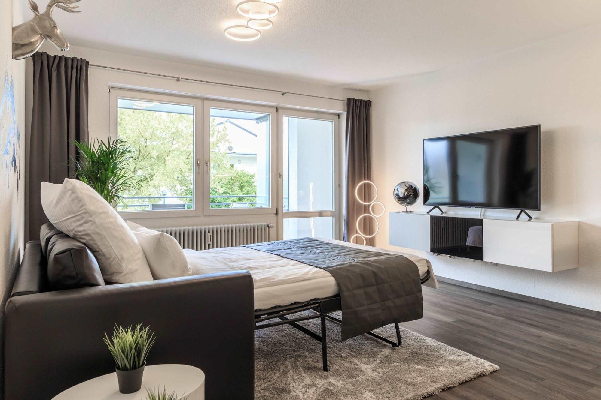 Relax Apartment Black & White Friedrichshafen Bagian luar foto
