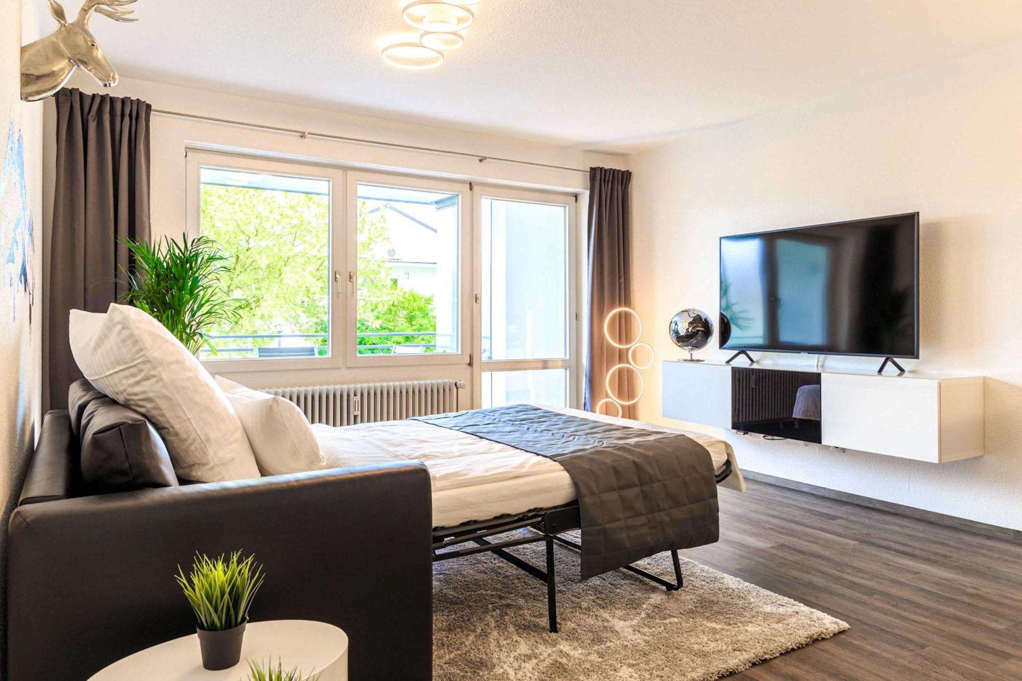 Relax Apartment Black & White Friedrichshafen Bagian luar foto