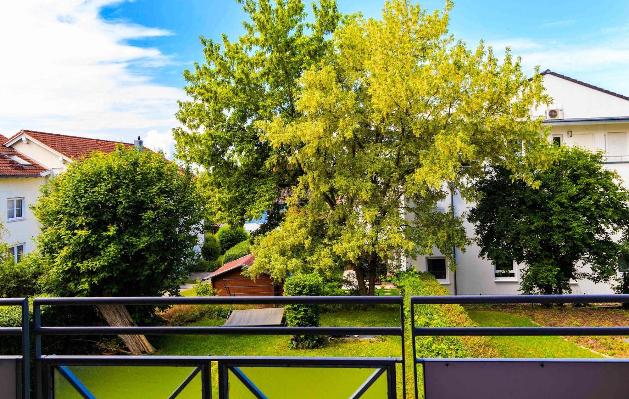 Relax Apartment Black & White Friedrichshafen Bagian luar foto